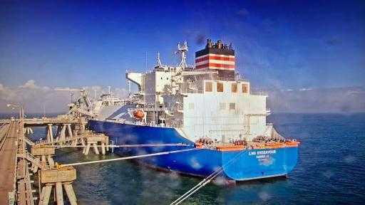 لصالح توتال إنرجيز.. ”البترول” تعلن عن تصدير شحنة غاز مسال جديدة إلى كندا