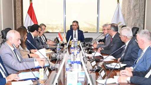 وزير التموين: اهتمام باستعدادات الشركات التابعة لزيادة معدلات إنتاج الزيوت قبل شهر رمضان