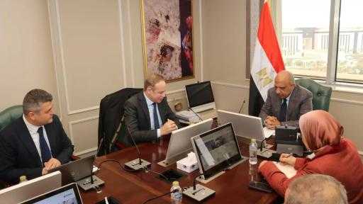 وزير الكهرباء يبحث مع أكوا باور السعودية تعزيز التعاون بمجالات الطاقة المتجددة ودعم الشبكة