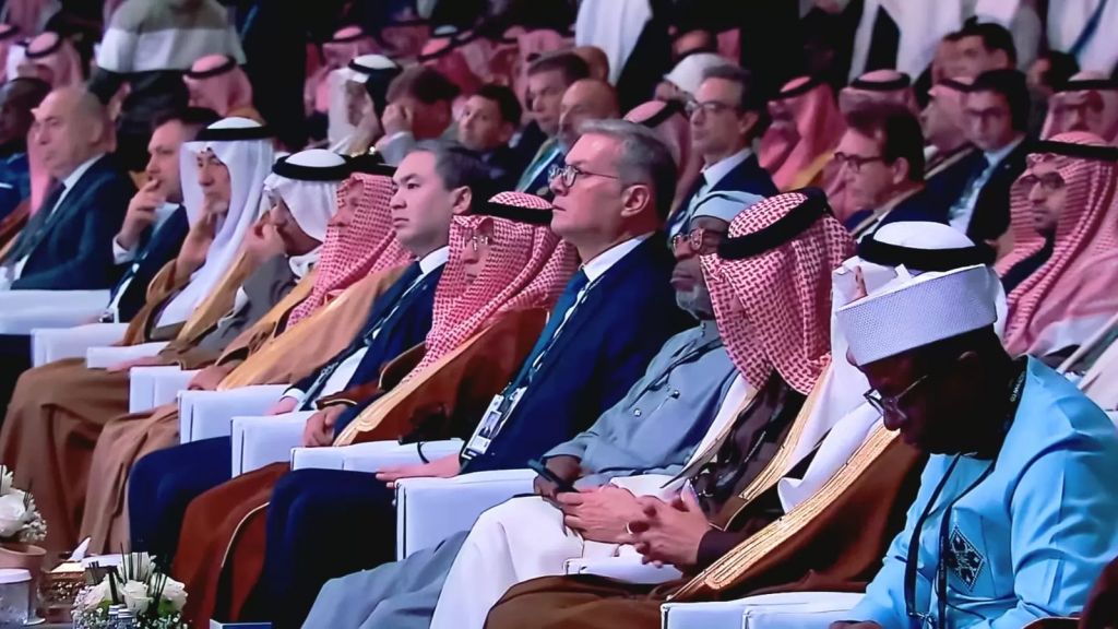 مشاركة الوزير في المؤتمر