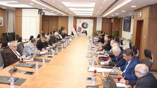 وزير قطاع الأعمال العام يُتابع المشروعات الجاري تنفيذها لتطوير شركات ”الصناعات المعدنية”| التفاصيل