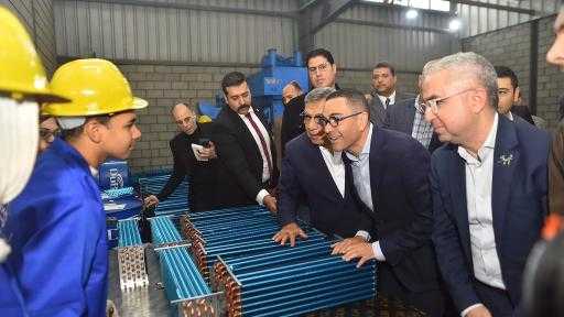 وزير الاستثمار يتفقد عددًا من المصانع بميت غمر| صور