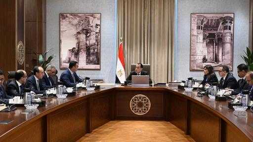 وزير الإسكان يستعرض مستجدات مشروعات علم الروم ومنطقة الأعمال المركزية وأبراج العلمين