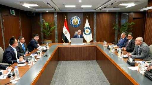 مجموعة صينية تعتزم استثمار ملياري دولار لتنفيذ مشروع ضخم بمنطقة المثلث الذهبي