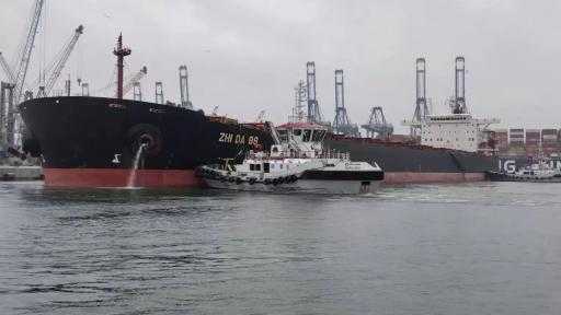 تداول 18 ألف طن بضائع و950 شاحنة بمواني البحر الأحمر