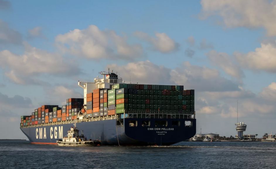 ميناء دمياط