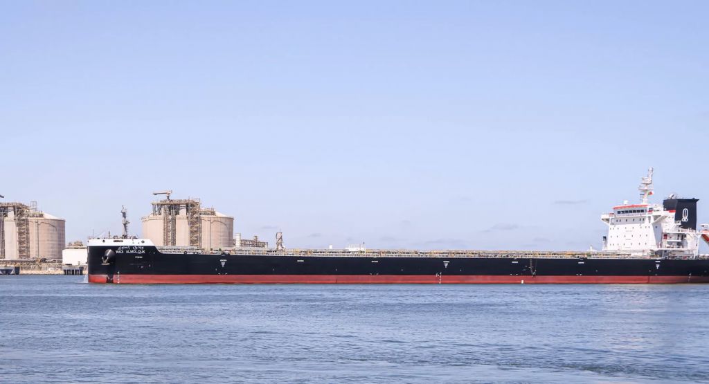 ميناء دمياط