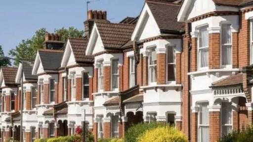 ارتفاع أسعار المنازل في المملكة المتحدة إلى مستوى قياسي