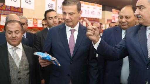 ”فاروق” يفتتح جناح منتجات ”الزراعة” بفرع ”جملة ماركت” في المريوطية| صور