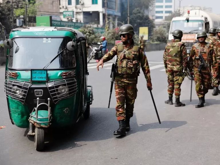 واشنطن تعرض أنظمة دفاعية على بنجلاديش لتقليص النفوذ الصيني