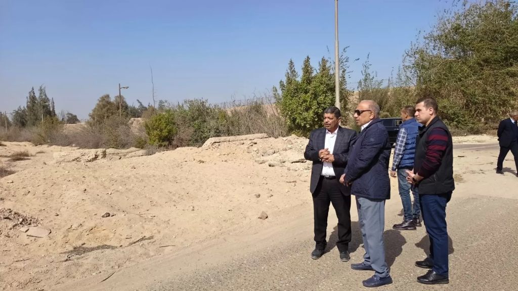 جانب من زيارة وزير الكهرباء