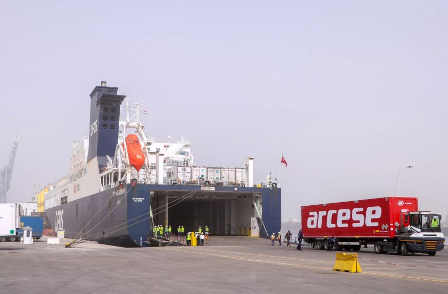 ميناء دمياط