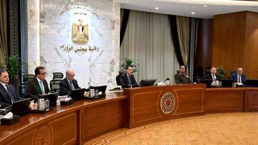 تنفيذًا للتوجيهات الرئاسية.. رئيس الوزراء: نعمل على إتاحة مختلف احتياجات القطاعات الإنتاجية... تنفيذًا للتوجيهات الرئاسية.. رئيس الوزراء: نعمل على إتاحة مختلف احتياجات القطاعات الإنتاجية والخدمية من الطاقة