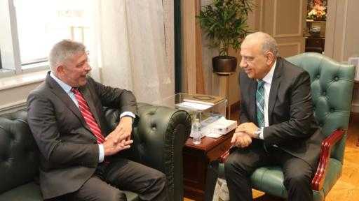 وزير الكهرباء يستقبل سفير الدانمارك بالقاهرة لبحث التعاون والفرص الاستثمارية يمجالات الطاقات المتجددة