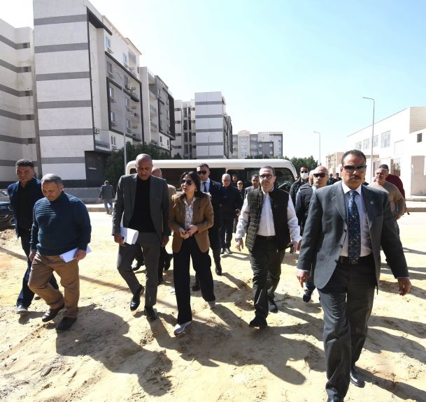 جولة الوزيرة