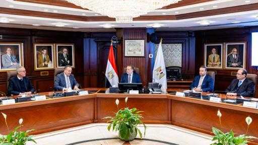 محافظ البنك المركزي ووزير التعليم العالي يبحثان تطورات مبادرة ”منحة علماء المستقبل”