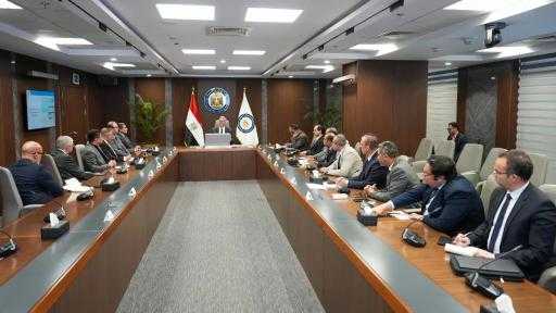 وزير البترول يُناقش مع الشركات العالمية تطبيق التكنولوجيا الحديثة لزيادة إنتاجية الآبار