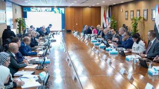 وزير البترول: نوفر الدعم اللازم لتنفيذ الخطة الخمسية لزيادة الإنتاج وتعزيز ثقة... وزير البترول: نوفر الدعم اللازم لتنفيذ الخطة الخمسية لزيادة الإنتاج وتعزيز ثقة الشركاء