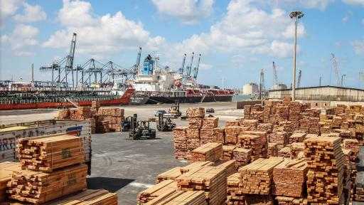 تضم قمح وذرة وصويا.. ميناء دمياط يستقبل 56469 طنًا من البضائع تضم قمح وذرة وصويا.. ميناء دمياط يستقبل 56469 طنًا من البضائع