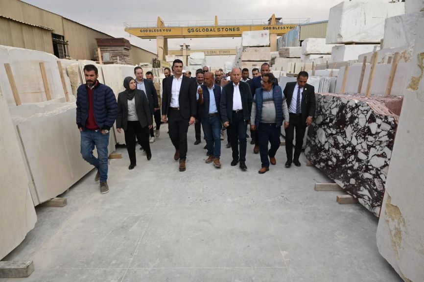 جولة الوزير