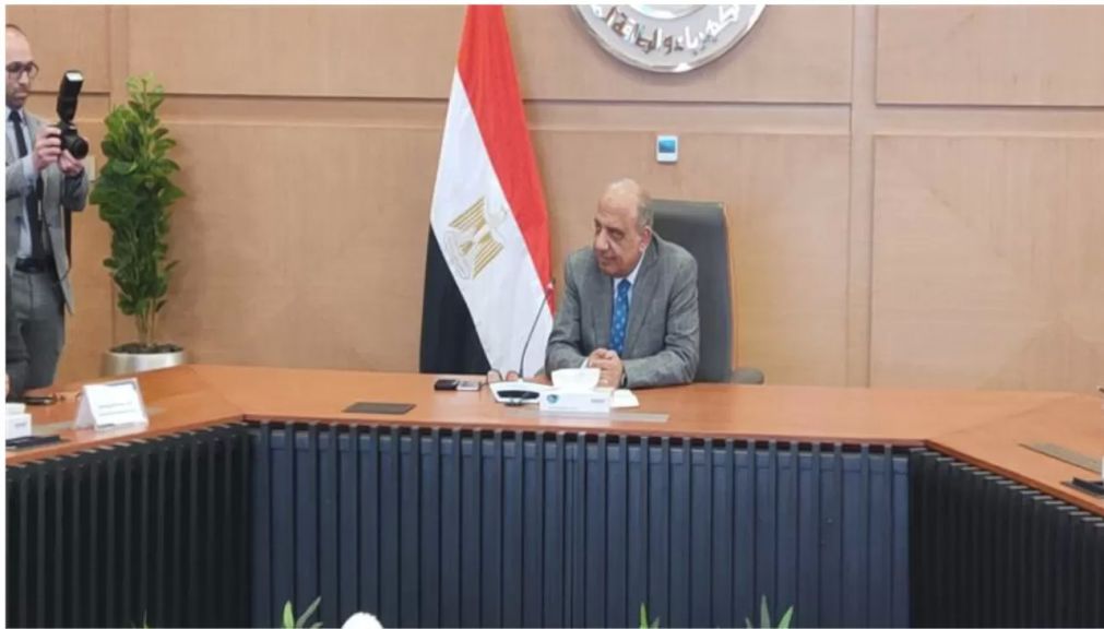 وزير الكهرباء