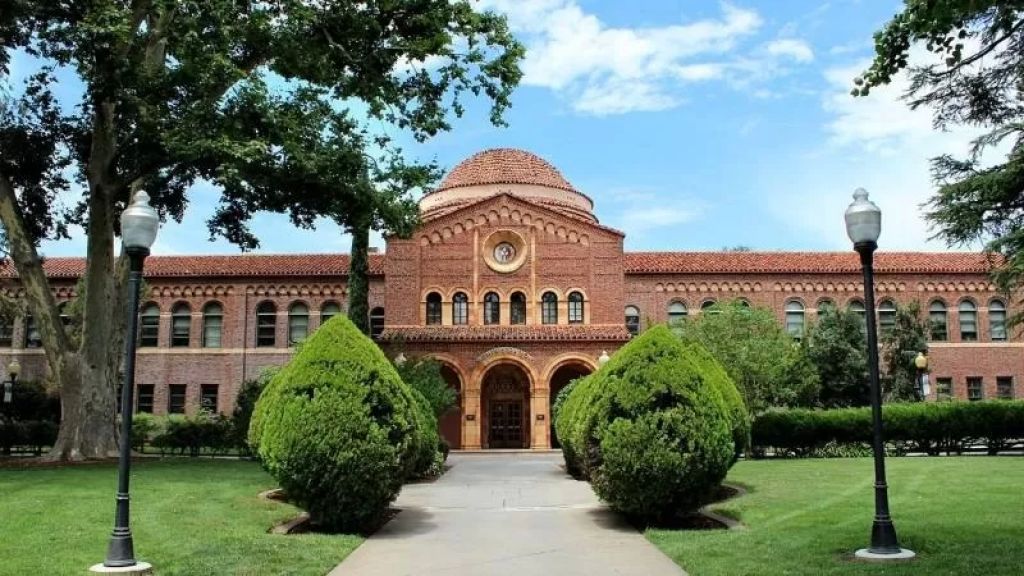 جامعة كاليفورنيا