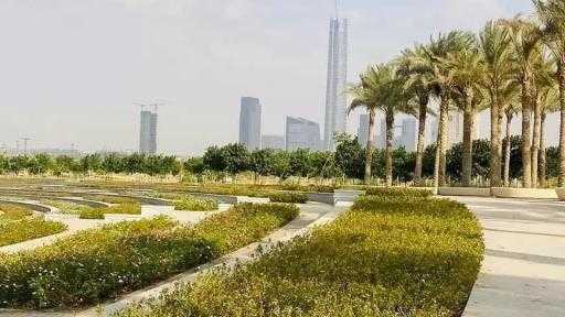 وزيرة الإسكان تتابع تنفيذ النهر الأخضر والحي السكني الخامس بالعاصمة الجديدة