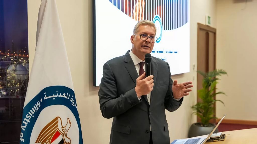 وزير البترول