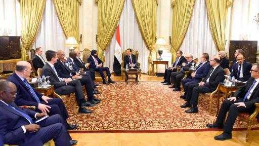 رئيس الوزراء: الدولة ضخت 550 مليار دولار لتطوير البنية التحتية مما ساهم... رئيس الوزراء: الدولة ضخت 550 مليار دولار لتطوير البنية التحتية مما ساهم في جذب الاستثمارات الأجنبية ورفع معدلات النمو