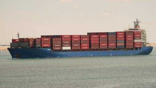 ”ربيع”: قناة السويس تشهد عبور 56 سفينة بإجمالي حمولات 2.6 مليون طن ”ربيع”: قناة السويس تشهد عبور 56 سفينة بإجمالي حمولات 2.6 مليون طن