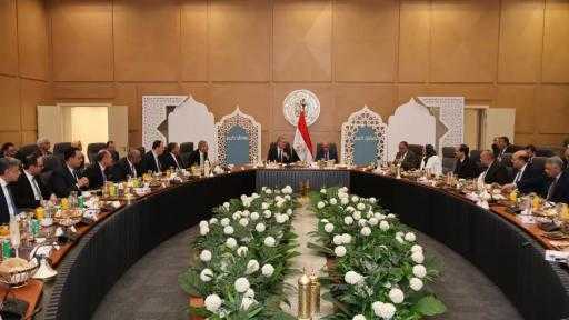 وزيرا الكهرباء والبترول يشاركان فريق العمل الإفطار ويتابعان توفير الوقود لتأمين التغذية وزيرا الكهرباء والبترول يشاركان فريق العمل الإفطار ويتابعان توفير الوقود لتأمين التغذية