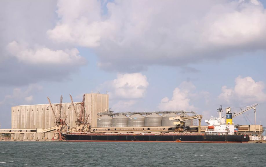 ميناء دمياط