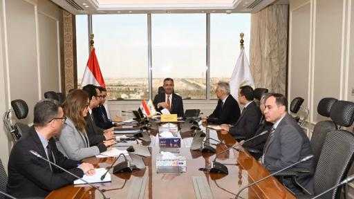 وزير التموين يُتابع مستجدات تنفيذ مشروع توطين صناعة صوامع تخزين الحبوب