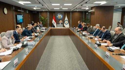 وزير البترول يوجه بدراسة احتياجات السوق المحلي من ”البتروكيماويات” والعمل على حلها