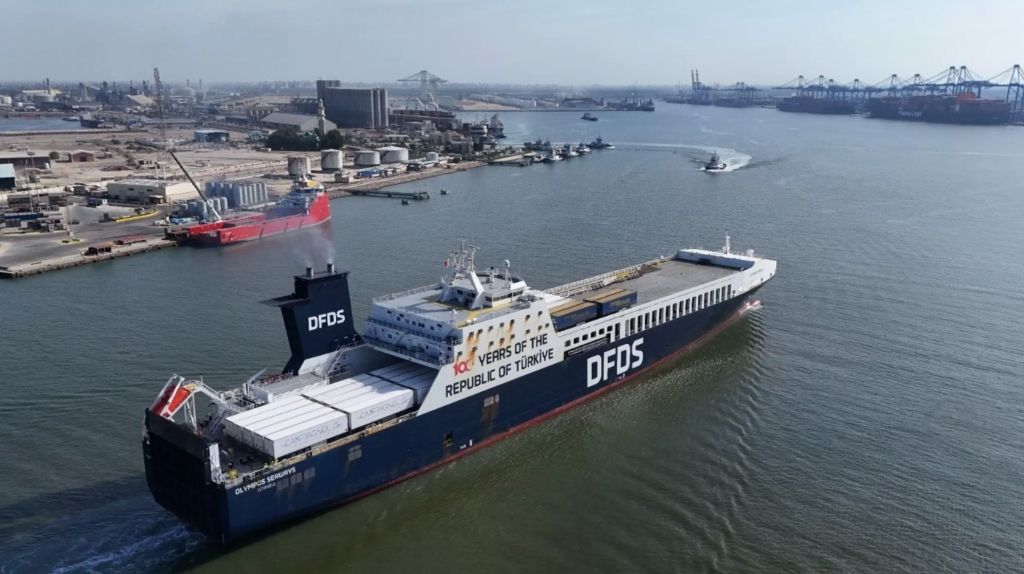 ميناء دمياط