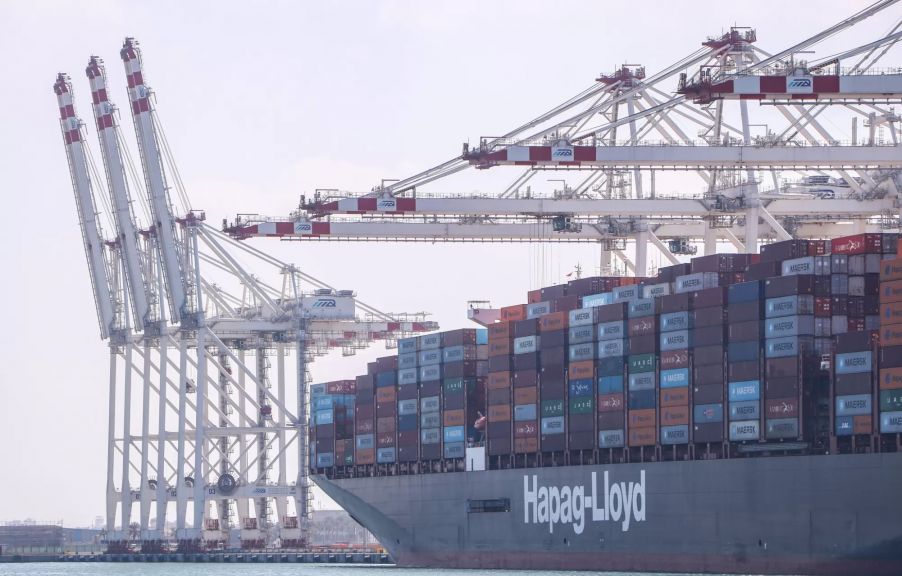 ميناء دمياط