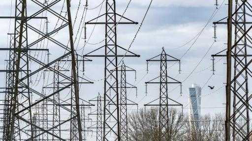 السويد تهدد بتقييد صادرات الكهرباء بسبب خلافات أوروبية