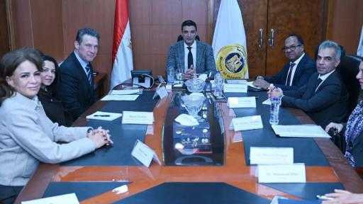 مصر و”الأوروبي لإعادة الإعمار” يُناقشان تعزيز التعاون في مجال الصناعة والاقتصاد الأخضر