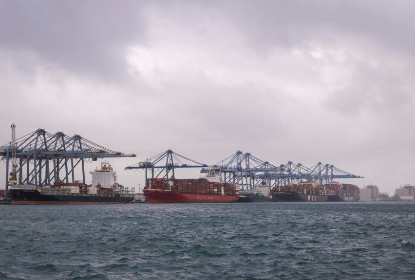 ميناء دمياط