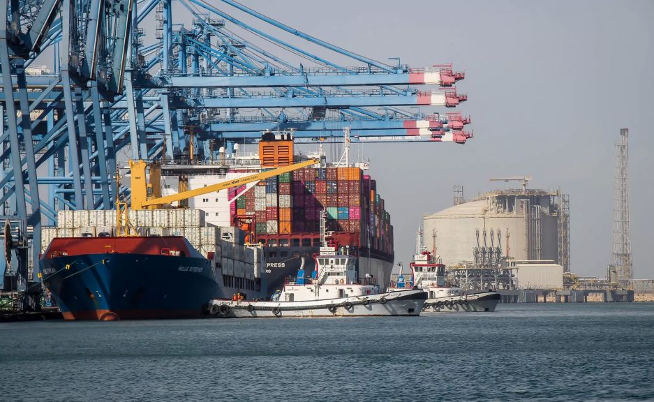 ميناء دمياط