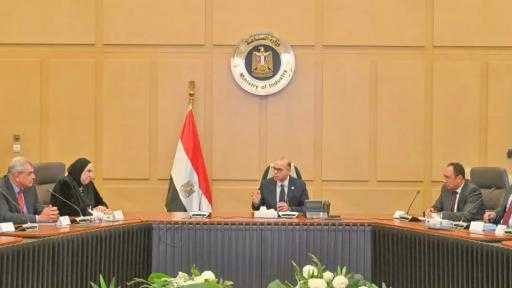 وزير الاستثمار يُناقش مع ”التصديري للتشييد والبناء” فتح أسواق خارجية جديدة وزير الاستثمار يُناقش مع ”التصديري للتشييد والبناء” فتح أسواق خارجية جديدة