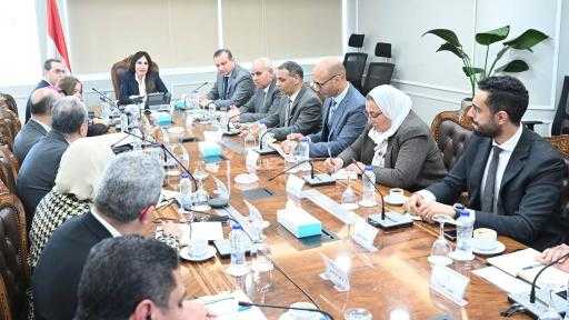 وزيرة الإسكان تتابع إجراءات طرح وحدات سكنية بنظام الإيجار