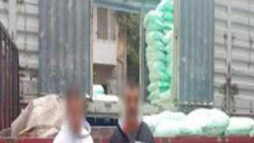 ضبط شخصين بحوزتهما 20 طن دقيق بلدي مدعم ضبط شخصين بحوزتهما 20 طن دقيق بلدي مدعم