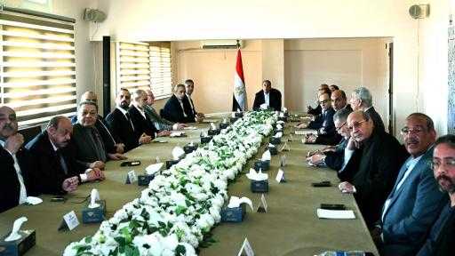 رئيس الوزراء: كل السلع لدينا منها مخزون آمن يتراوح من 6 شهور إلى سنة