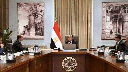 رئيس الوزراء يُتابع استعدادات توريد القمح المحلي.. ويُوجه بالإسراع في صرف مستحقات المزارعين المالية