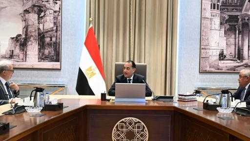 مجلس الوزراء: قيد 20 شركة تابعة لـ”قطاع الأعمال” بالبورصة بنهاية أبريل