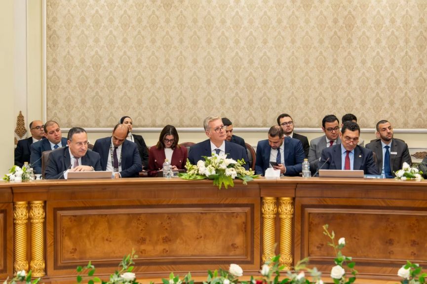 المائدة المستديرة