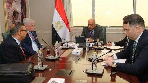 وزير الكهرباء يبحث مع مسئولي باوكو الألمانية التعاون بمجالات توطين صناعة مواسير وأنابيب الضغط