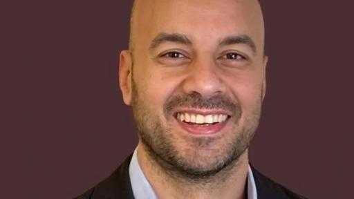 تعيين الدكتور شريف نور رئيسًا لشركة أسترازينيكا مصر لقيادة مرحلة جديدة من... تعيين الدكتور شريف نور رئيسًا لشركة أسترازينيكا مصر لقيادة مرحلة جديدة من الابتكار بالرعاية الصحية