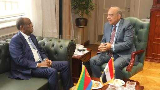 وزير الكهرباء يبحث مع مستشار رئيس دولة اريتريا تعزيز التعاون بمجالات الطاقة... وزير الكهرباء يبحث مع مستشار رئيس دولة اريتريا تعزيز التعاون بمجالات الطاقة المتجددة